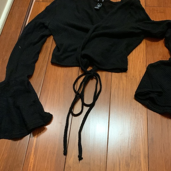 Top - Picture 2 of 5